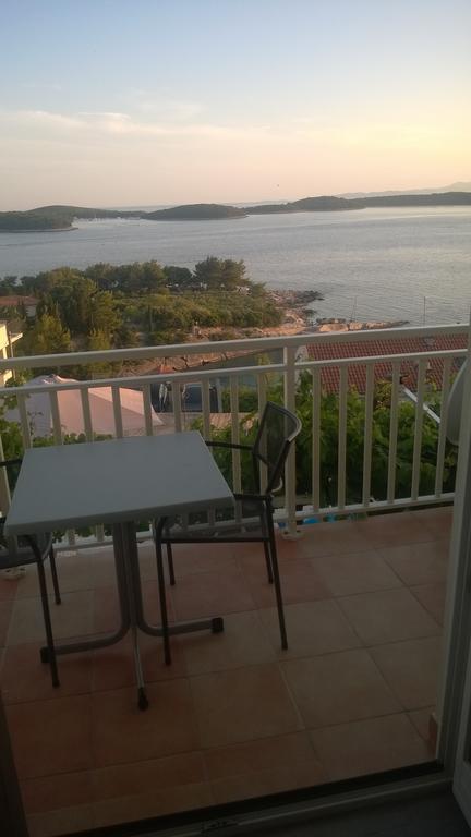 J&B Holiday House Hvar Hvar Town Bagian luar foto