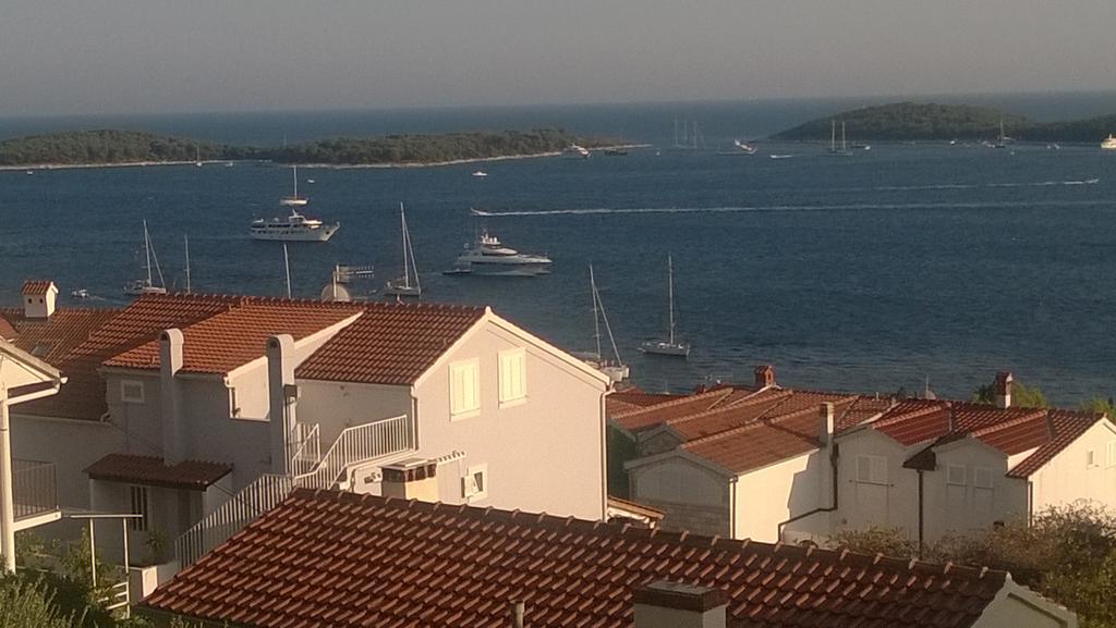 J&B Holiday House Hvar Hvar Town Bagian luar foto
