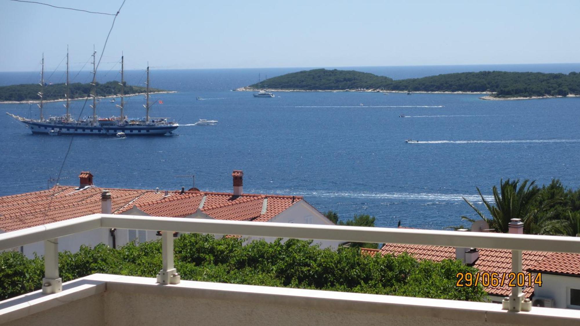 J&B Holiday House Hvar Hvar Town Bagian luar foto