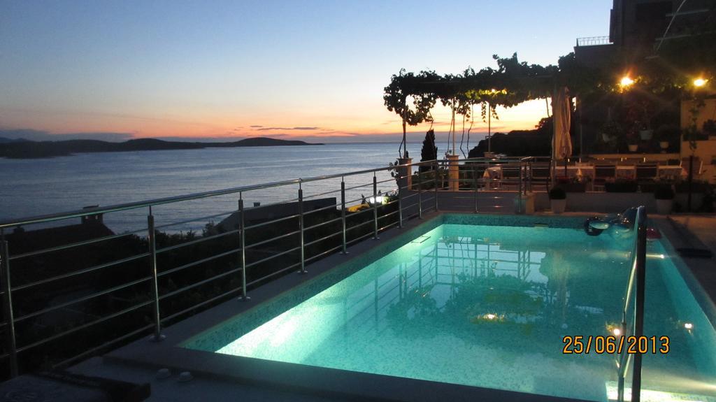 J&B Holiday House Hvar Hvar Town Bagian luar foto